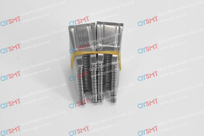 Wave solder conveyor finger