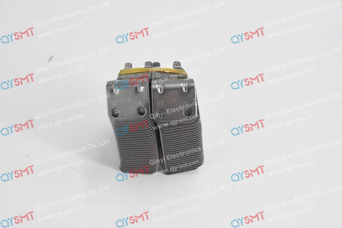 Wave solder conveyor finger