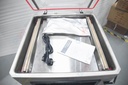 Vacuum sealing machine
