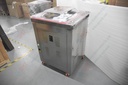 Vacuum sealing machine