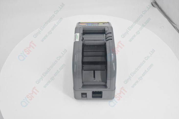 Automatic tape dispenser