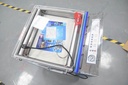Vacuum sealing machine