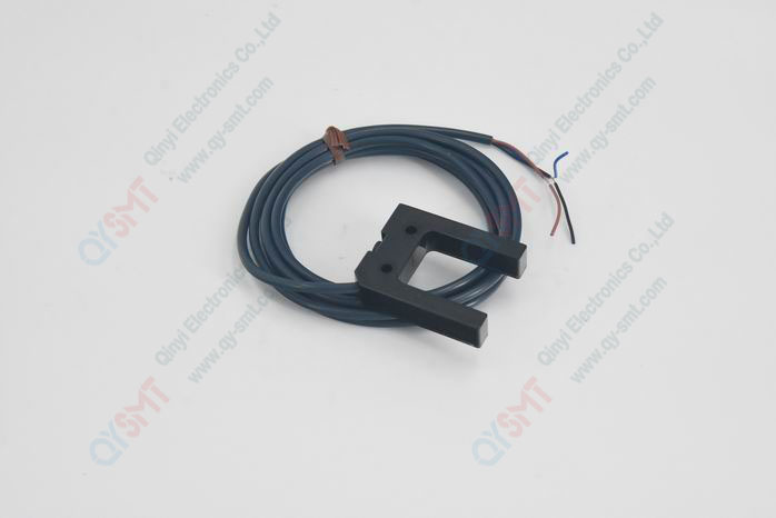 PHOTOELECTRIC SENSOR OMRON