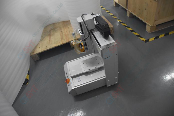 Robotic glue dispensing machine