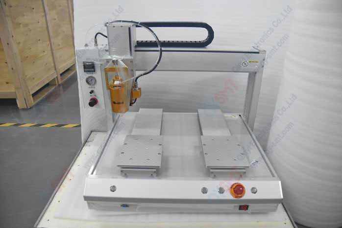 Double header glue dispensing machine