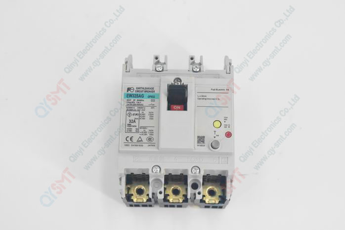 FUJI  Circut breaker 32A