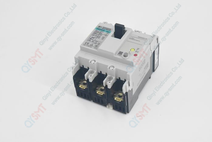 FUJI  Circut breaker 32A