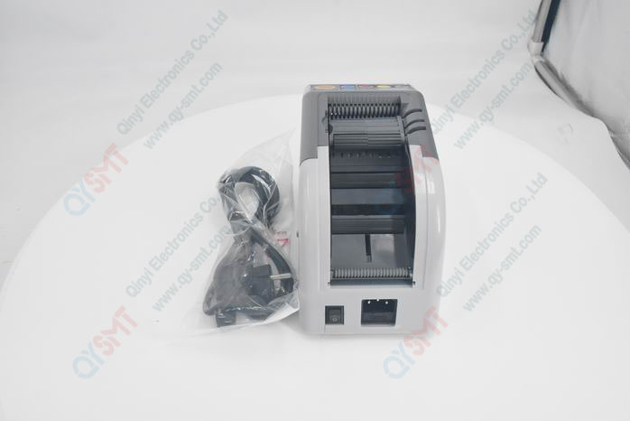 Automatic tape dispenser