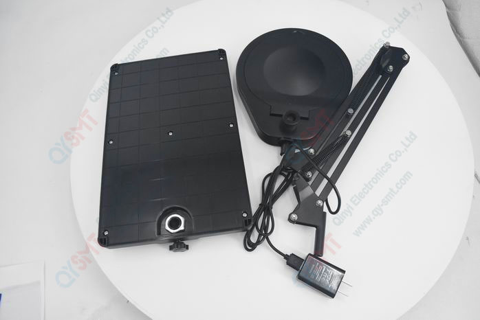 Magnifier  Magnification: 40X