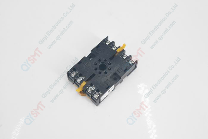 OMRON RELAY SOCKET : 10A 250VAC