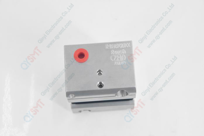 Integrated guide bush bearing