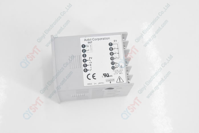 Azbil Temperature controller SDC15 (Model C15TV0LA0100)