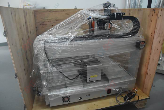 Dispensing and locking machine